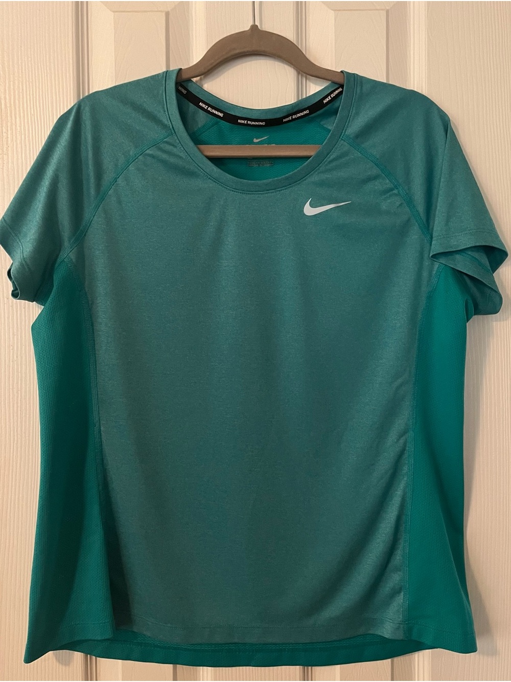 Nike Women's Teal Short Sleeve Dri-FIT Top